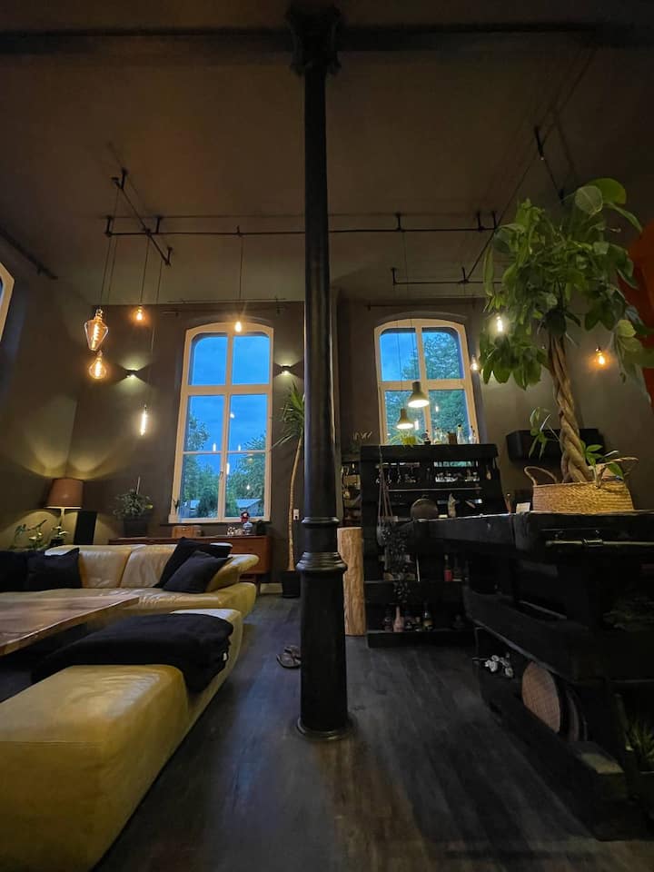Wohnzimmer Bild 6