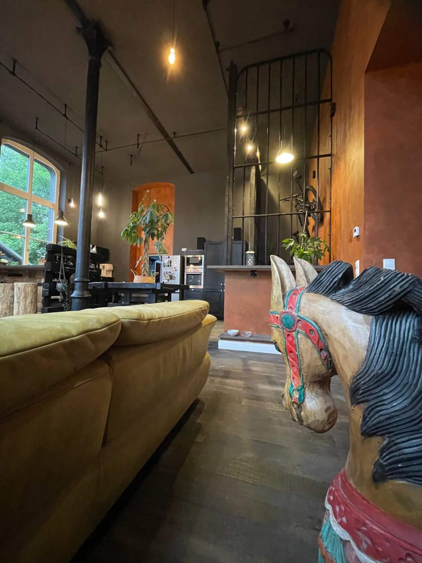 Wohnzimmer Bild 13